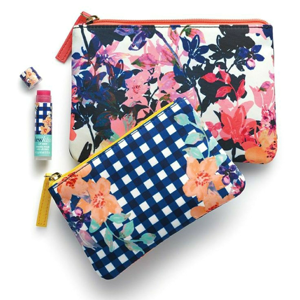 Avon. Savannah Bloom Nesting Beauty Bag Set